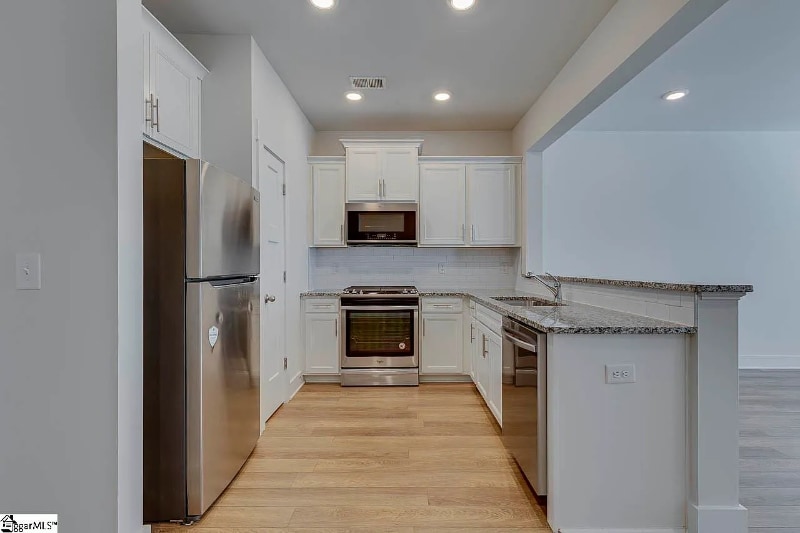 Building Photo - 103 Shallons Dr