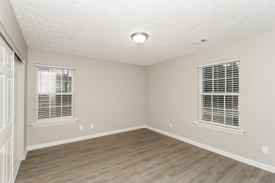 Building Photo - 304 Westminster Dr