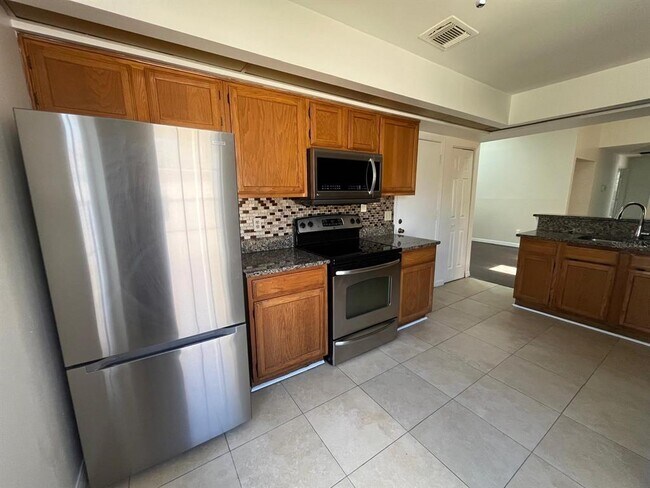 Building Photo - 105 Cobblestone Way
