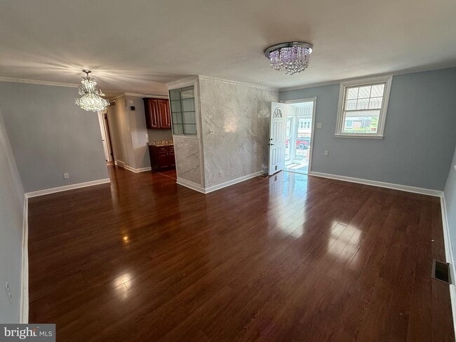 Building Photo - 1600 Fox Chase Rd