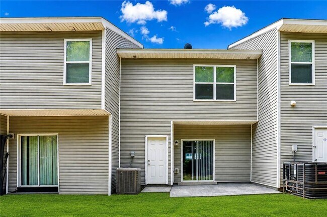 Building Photo - 2254 Bigwood Trail