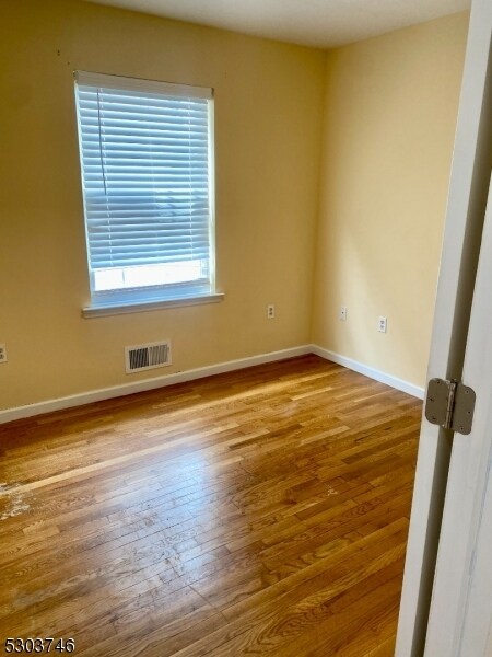 Building Photo - 633 Magnolia Ave