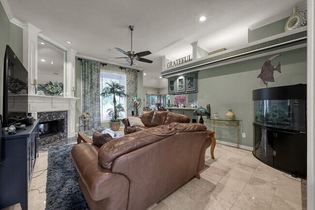 Building Photo - 192 Monterrey Rd W