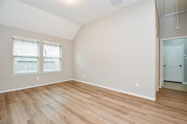 Building Photo - 15219 Ashbrook Dove Ln