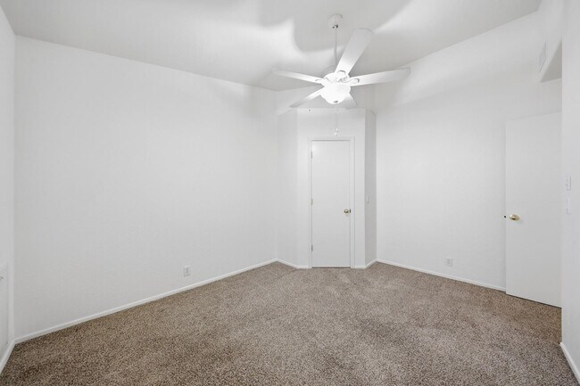 Building Photo - 18837 N 43rd Pl