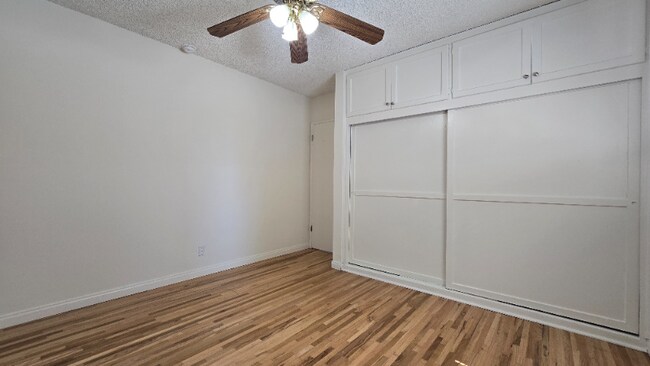 Building Photo - 4706 Vantage Ave