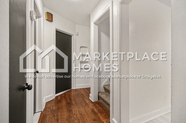 Building Photo - 15866 Mansfield St