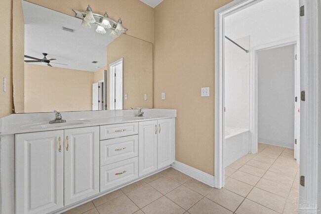 Building Photo - 13514 Perdido Key Dr
