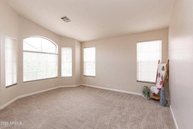 Building Photo - 6321 W Linda Ln