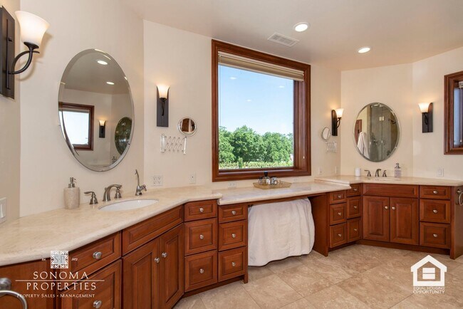 Building Photo - Stunning 4 Bedroom / 2 Bathroom Home Surrounded by Vineyards & Breathtaking Views