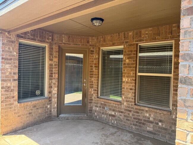 Building Photo - 9803 Avenue V