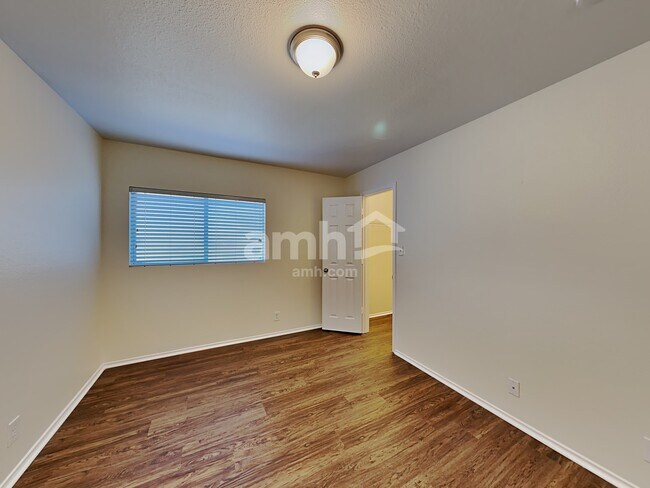 Building Photo - 2726 Gato Del Sol