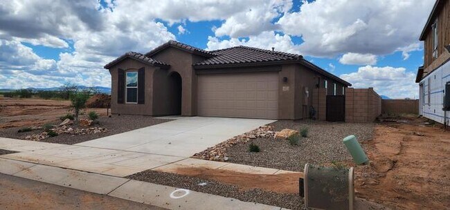 Building Photo - 7822 S Wolf Creek Dr