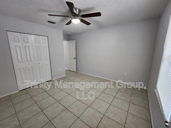 Building Photo - 13496 Wilburton St