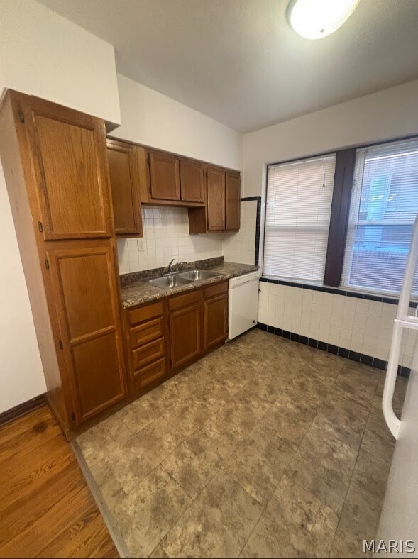 Building Photo - 3720 Chippewa St