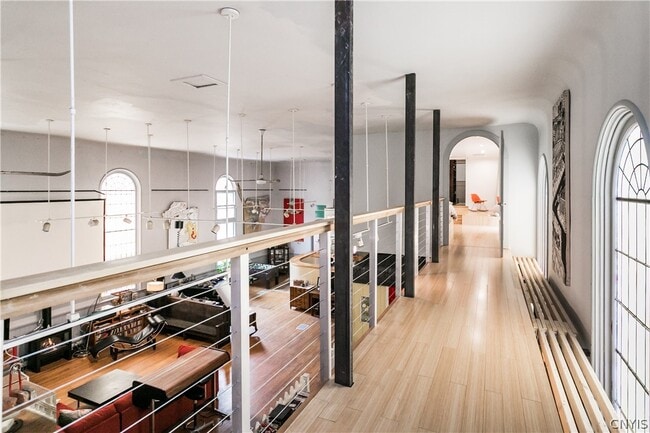 Building Photo - 304 E Genesee St