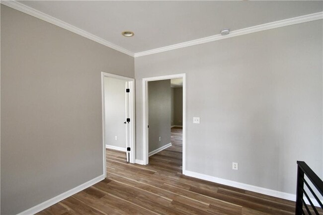 Building Photo - 3338 Sims St