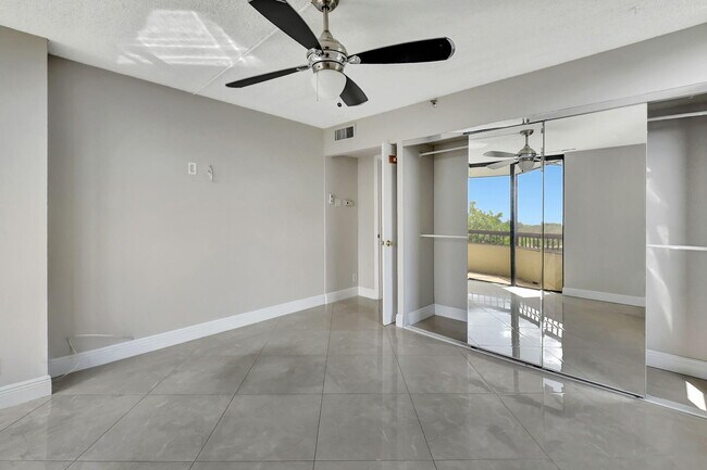 Building Photo - 6372 La Costa Dr