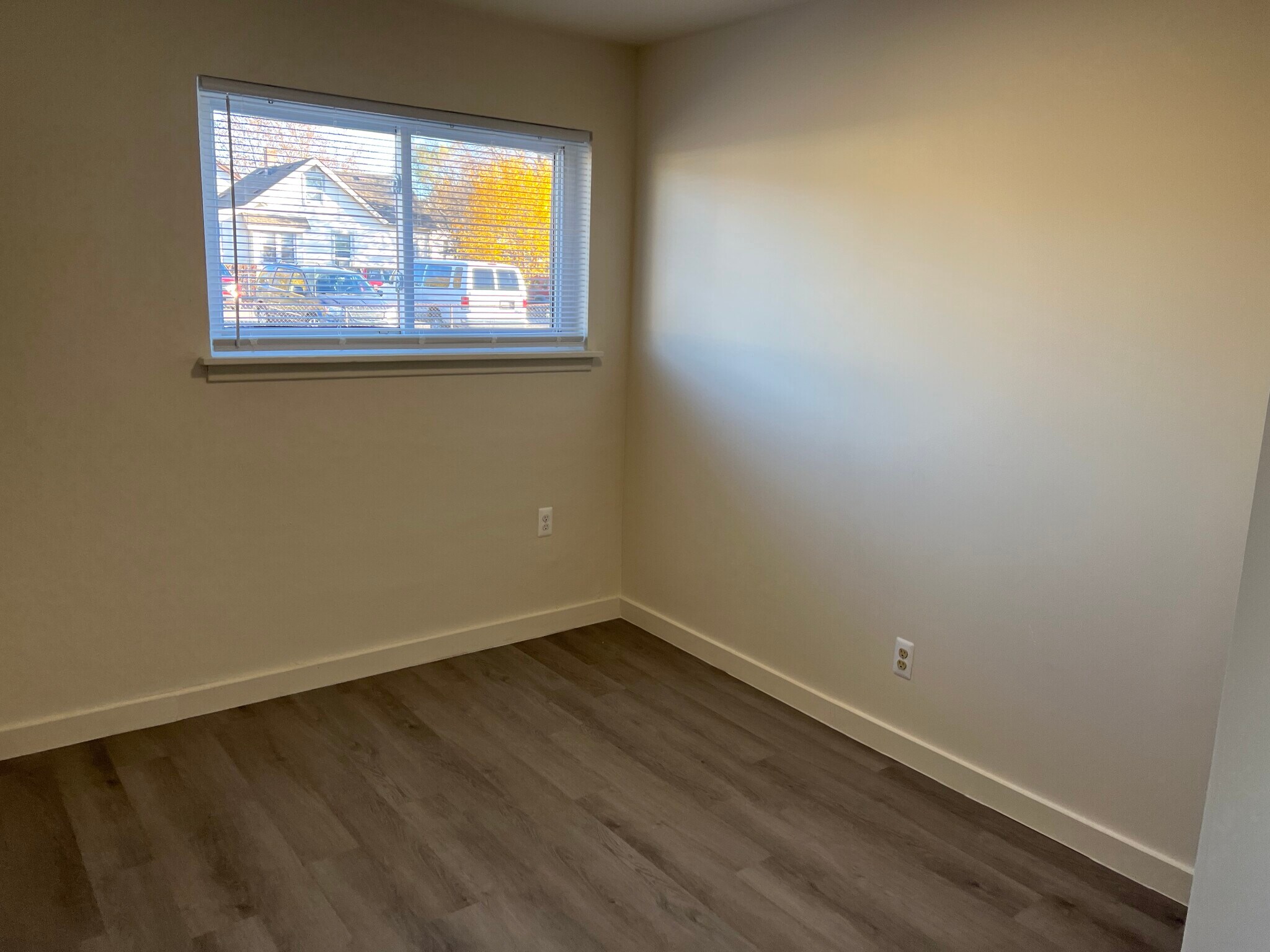 Building Photo - 49 Hill St