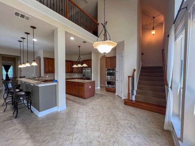 Building Photo - The Ridge at Alta Vista