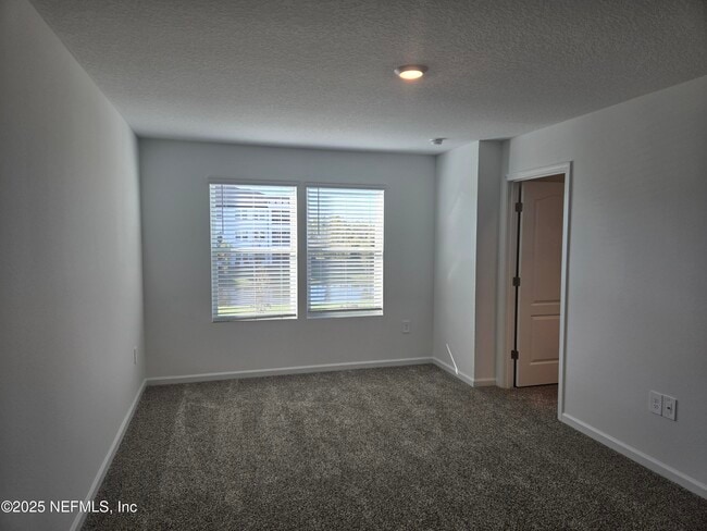 Building Photo - 1550 Jeremiah St