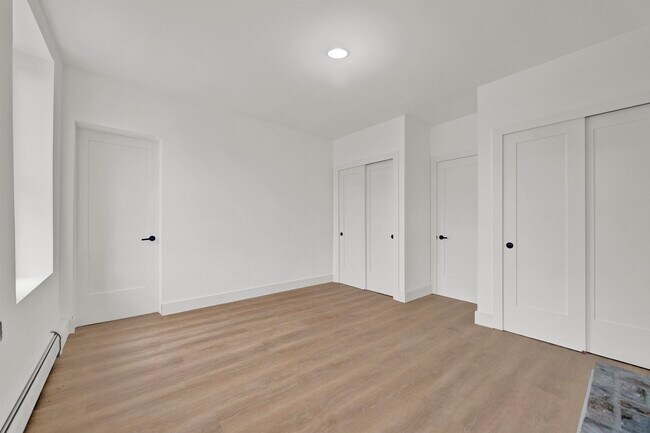 Building Photo - 206 Bloomfield St