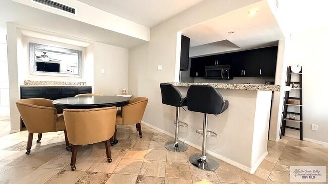 Building Photo - 322 McFadden Dr