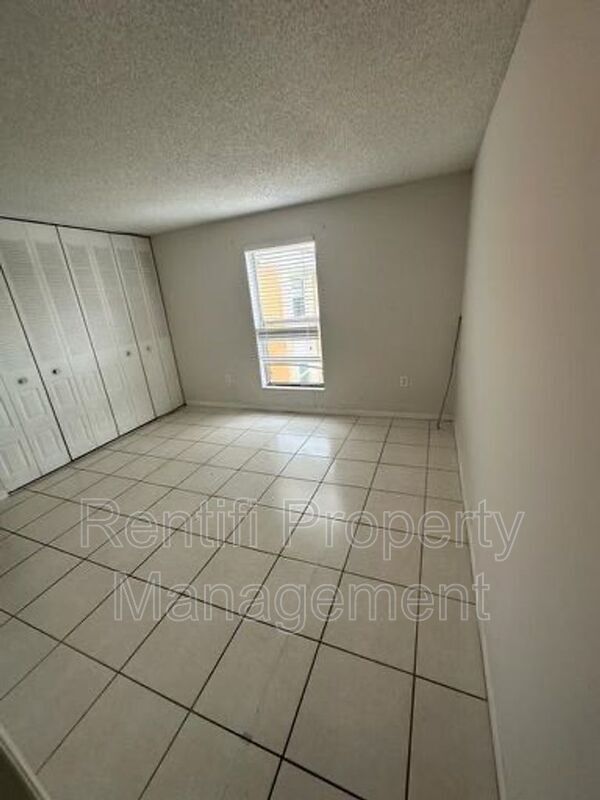 Building Photo - 12632 Kenwood Ln