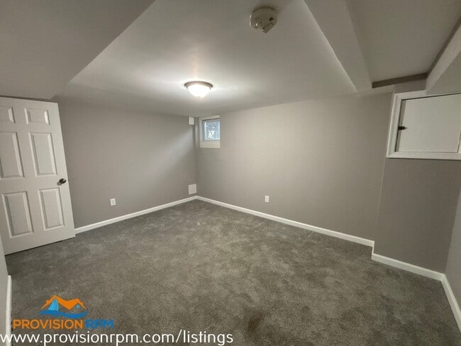 Building Photo - 8532 Kavanagh Rd