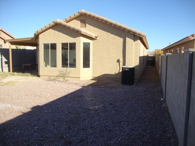 Building Photo - 3579 W Mesquite Ave