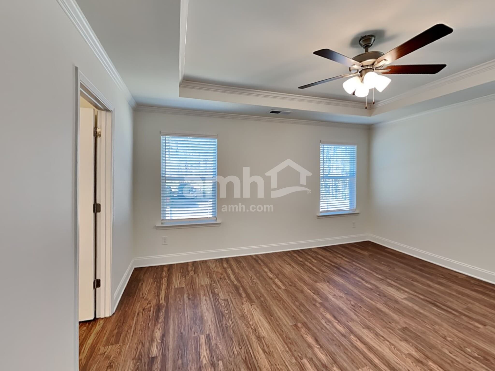 Building Photo - 607 Lk Vis Ct