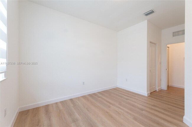 Building Photo - 25185 SW 108th Ave