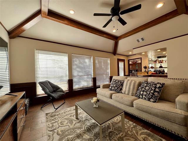 Building Photo - 3600 Interlaken Dr
