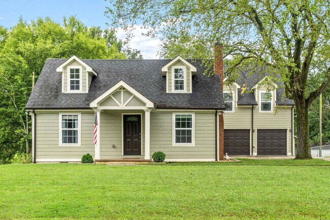 Building Photo - 206 E Street-ID1367378P