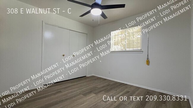 Building Photo - 308 E Walnut St