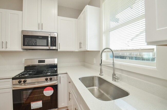 Building Photo - 4333 Harby St