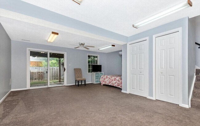 Building Photo - Beautifully maintained townhouse in New Market available before the new school year!