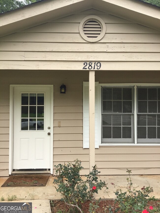 Primary Photo - 2819 Bay Leaf Dr SE