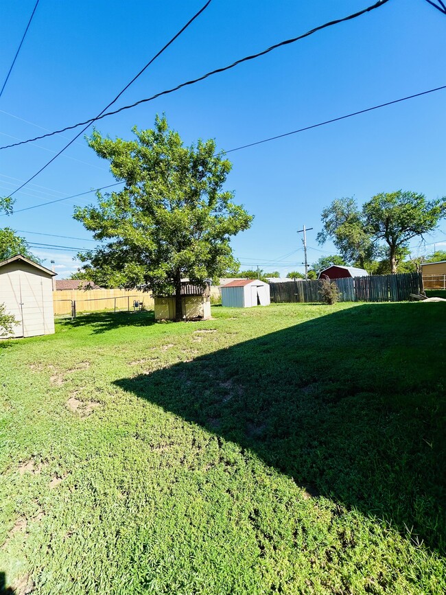 Building Photo - 5115 Bowie St