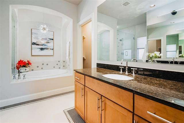 Building Photo - 1333 St Joseph St