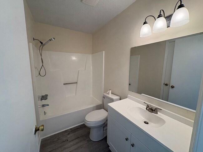 Building Photo - 3706 Dovefield Ct