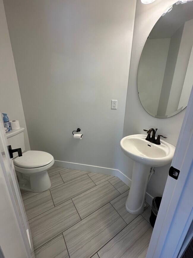 Building Photo - 15417 S Skyraider Ln
