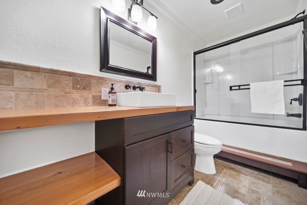 Building Photo - 37924 Hood Canal Dr NE