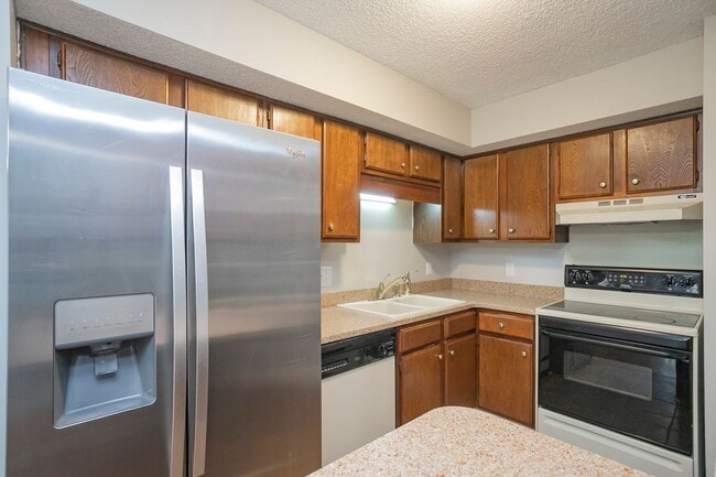 Building Photo - 5419 Hickory Park Dr
