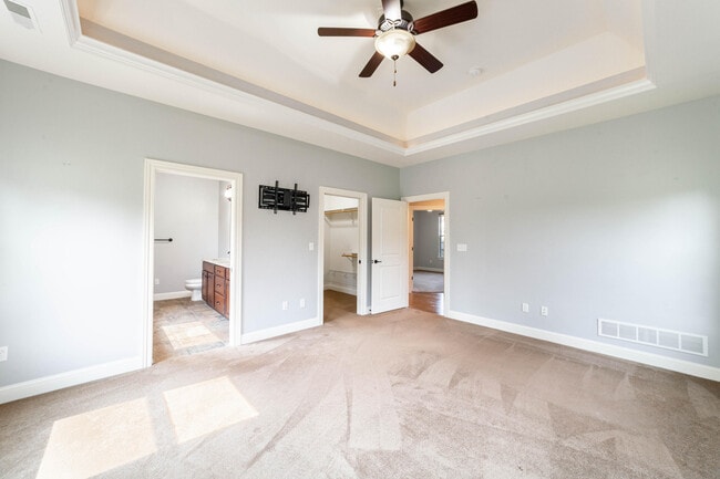 Building Photo - 1308 Saddle Bag Ct