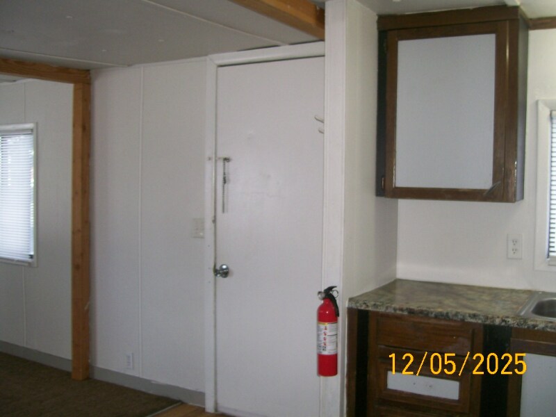 Building Photo - 3098 Springhill Rd