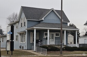 Building Photo - 104 N Main St