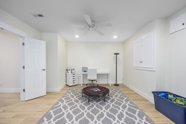 Building Photo - 4440 Whitewood Farms Dr NE