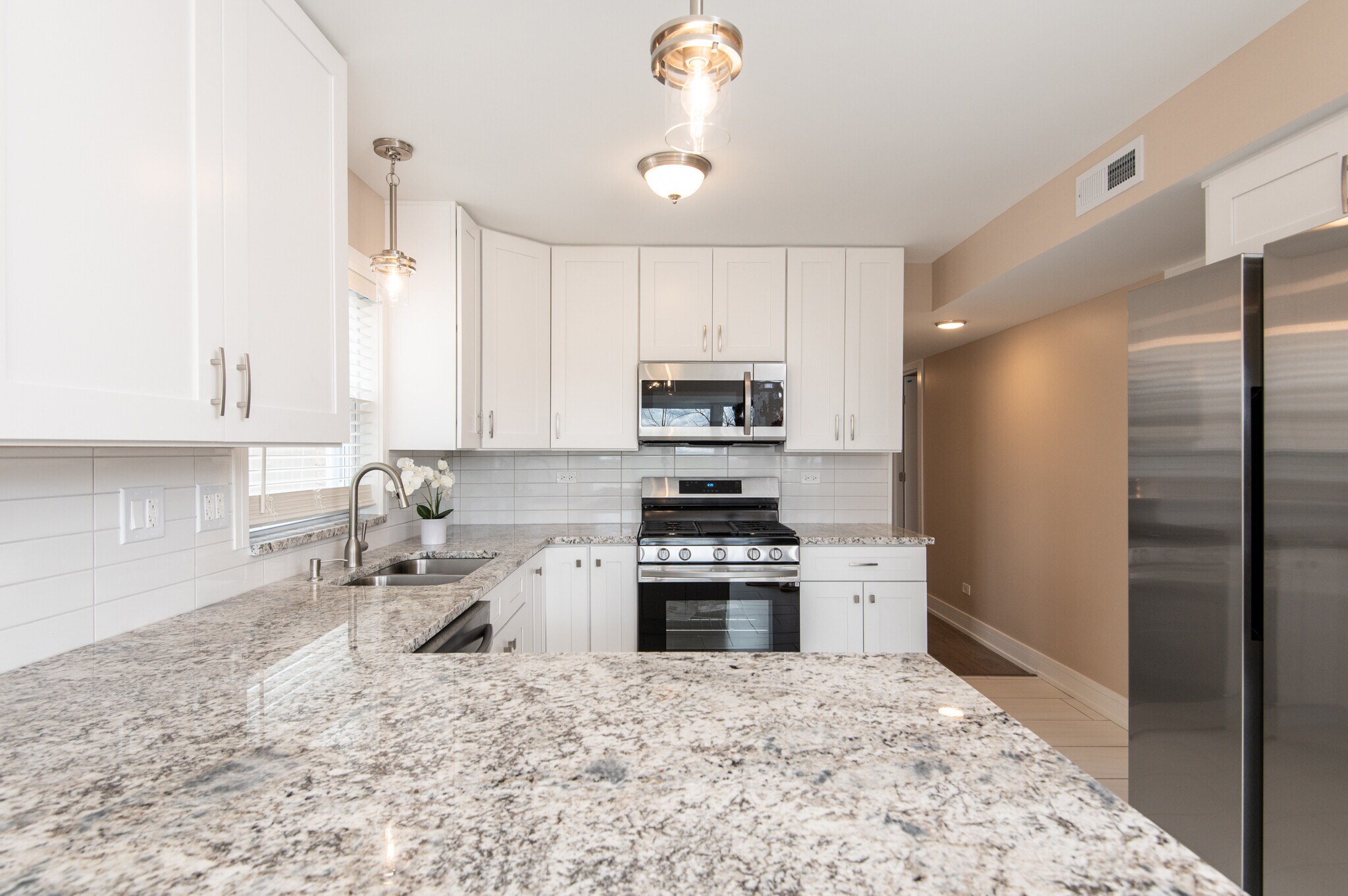 Building Photo - 8729 W 73rd Pl