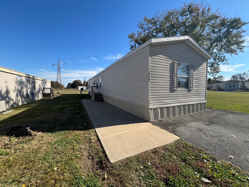 Building Photo - 114 Plum St